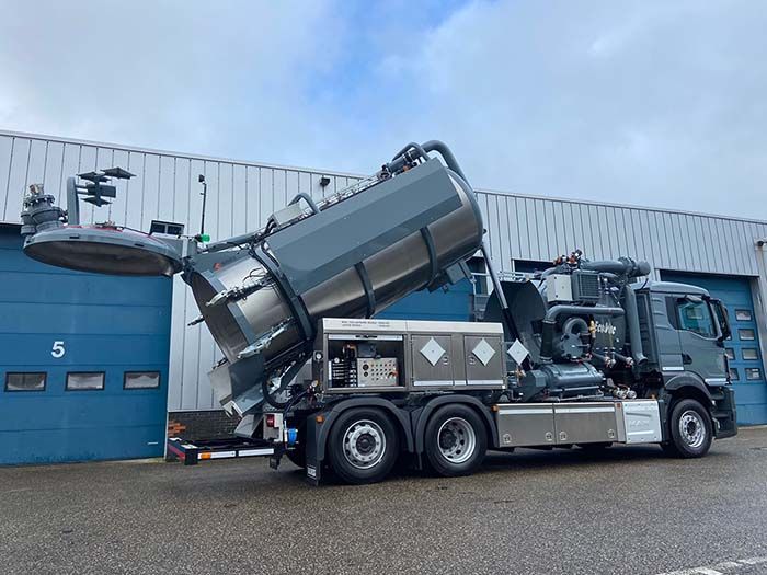 KOKS EcoVac vacuum truck delivered to ST-Cleaning